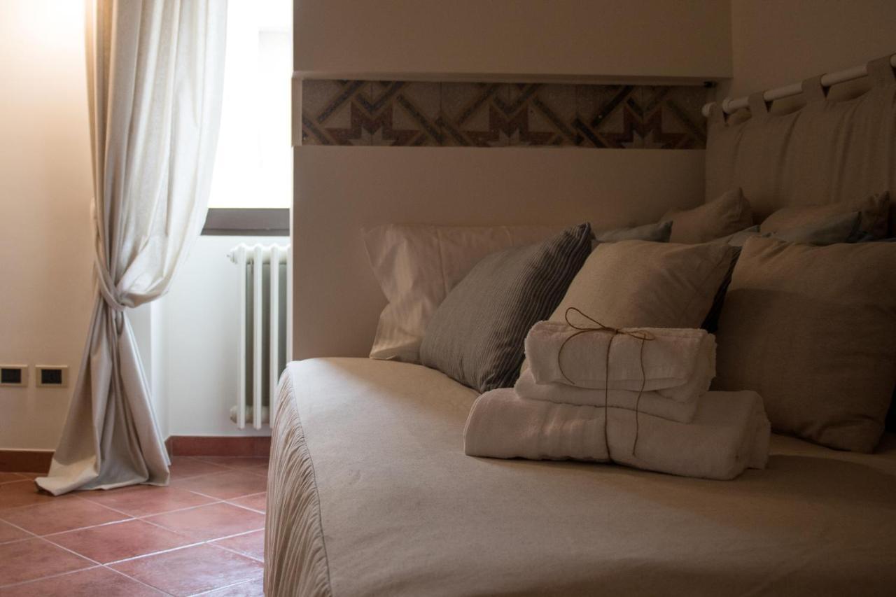 Bed and Breakfast Cece Nove - Sotto L'Arco Rutigliano Exterior foto