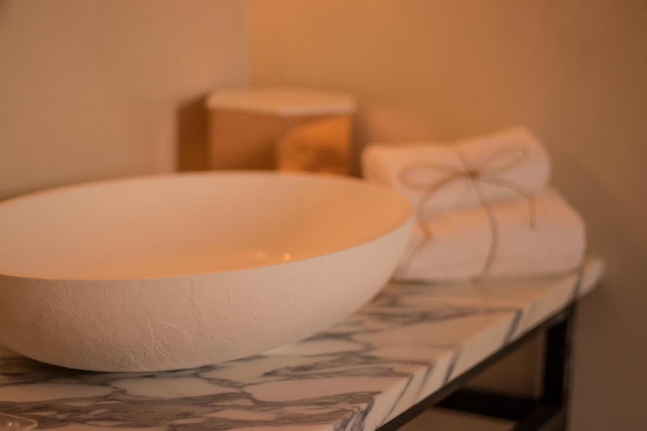 Bed and Breakfast Cece Nove - Sotto L'Arco Rutigliano Exterior foto